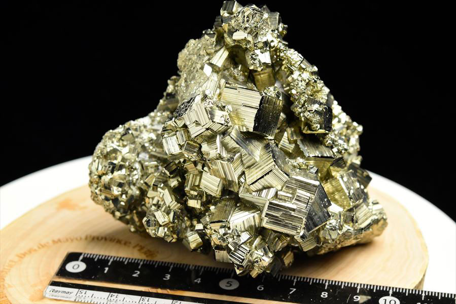 ペルー産　ワンサラ　パイライト　原石　クラスター　立方体結晶　黄鉄鉱　Huanzala Huallanca Pyrite　天然石　パワーストーン