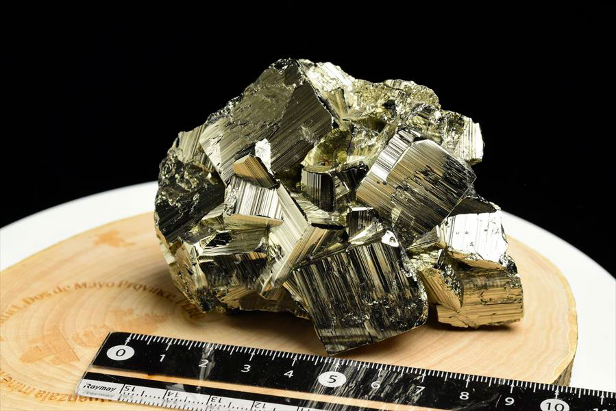 ペルー産　ワンサラ　パイライト　原石　クラスター　立方体結晶　黄鉄鉱　Huanzala Huallanca Pyrite　天然石　パワーストーン