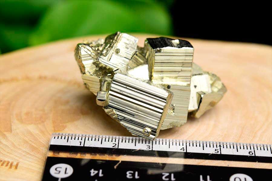 ペルー産　ワンサラ　パイライト　原石　クラスター　立方体結晶　黄鉄鉱　Huanzala Huallanca Pyrite　天然石　パワーストーン