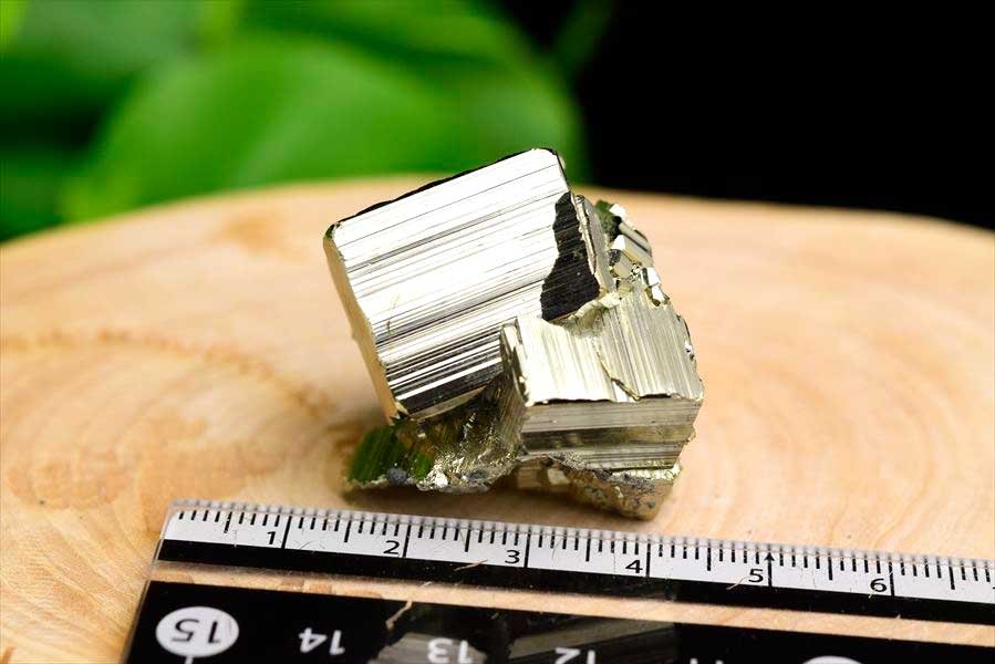 ペルー産　ワンサラ　パイライト　原石　クラスター　立方体結晶　黄鉄鉱　Huanzala Huallanca Pyrite　天然石　パワーストーン