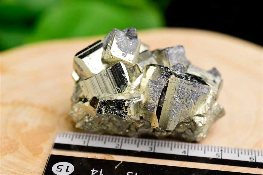 ペルー産　ワンサラ　パイライト　原石　クラスター　立方体結晶　黄鉄鉱　Huanzala Huallanca Pyrite　天然石　パワーストーン