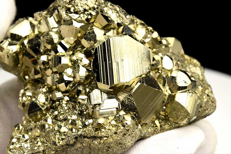 ペルー産　ワンサラ　パイライト　原石　クラスター　黄鉄鉱　Huanzala Huallanca Pyrite　天然石　パワーストーン