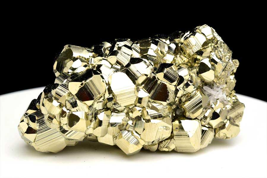 ペルー産　ワンサラ　パイライト　原石　クラスター　黄鉄鉱　Huanzala Huallanca Pyrite　天然石　パワーストーン