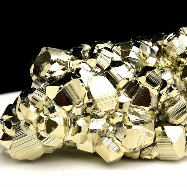 ペルー産　ワンサラ　パイライト　原石　クラスター　黄鉄鉱　Huanzala Huallanca Pyrite　天然石　パワーストーン