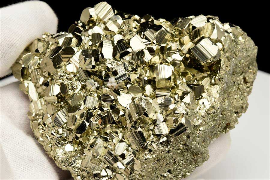 ペルー産　ワンサラ　パイライト　原石　クラスター　黄鉄鉱　Huanzala Huallanca Pyrite　天然石　パワーストーン