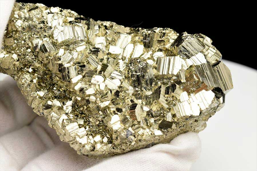 ペルー産　ワンサラ　パイライト　原石　クラスター　黄鉄鉱　Huanzala Huallanca Pyrite　天然石　パワーストーン