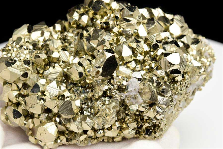 ペルー産　ワンサラ　パイライト　原石　クラスター　黄鉄鉱　Huanzala Huallanca Pyrite　天然石　パワーストーン